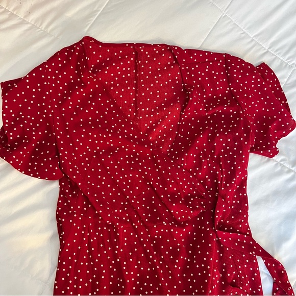 AIMCOO Women's Short Sleeve Wrap Dress Floral Print V Neck Waisted Ruffle Hem - Picture 6 of 7